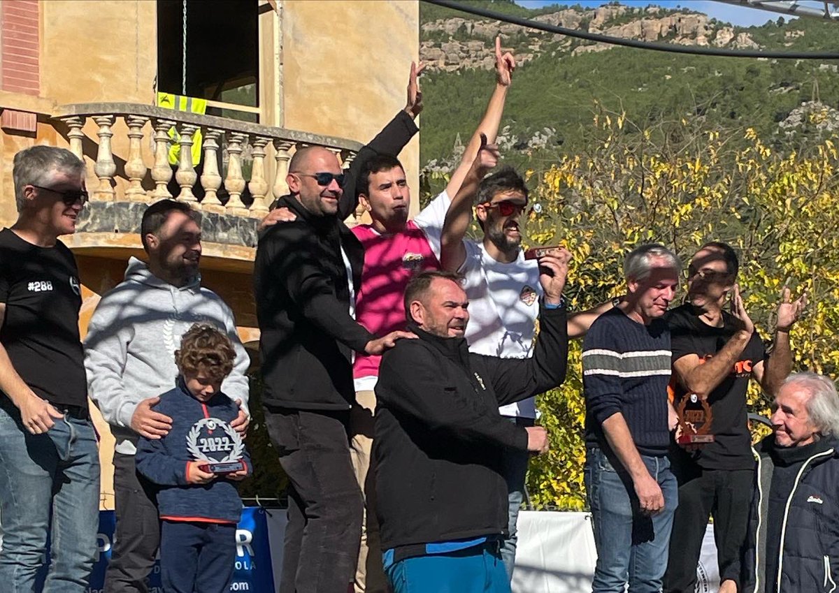 C A M P E O N E S 🏆 '22 
🏁🛵 Trofeo Nacional de Resistencia Iberoscooter
¡PentaCampeones! 🖐️🥇🇪🇸 '14 15' 16' 17' 200Proto &amp; '22 125 Proto/Overall <a href="/equipodelamor3/">3️⃣LoveTeam 3️⃣</a> <a href="/daragon1978/">David Aragon Perez</a> <a href="/royroycama/">Roy Camarillo</a> <a href="/jarroyosanjose/">Joaquín Arroyo San José</a> <a href="/ASivan89/">Iván Arroyo San José</a> 
m.facebook.com/story.php?stor…