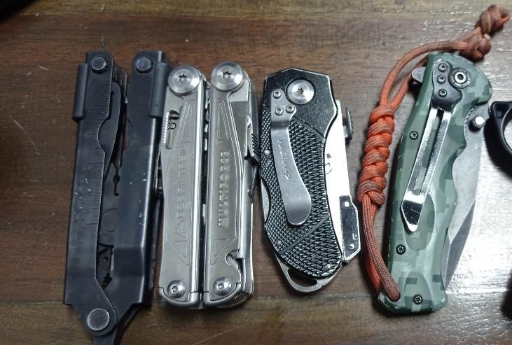 everydaycarry0's tweet photo. GERBER MP600
https://t.co/uzEauxvpdV
Ozark Trail
https://t.co/CGHKfrLDWt
Husky Folding Sure-Grip Lock Back Utility Knife
https://t.co/RGuQ8i0lr9
Boke Folding Knife
https://t.co/JbeQZAO1CT
#EDC #edccarry #edcgear #everydaycarrygear #bestedc2022 #bestdamnedc #pocketdump https://t.co/ly44koYOK7