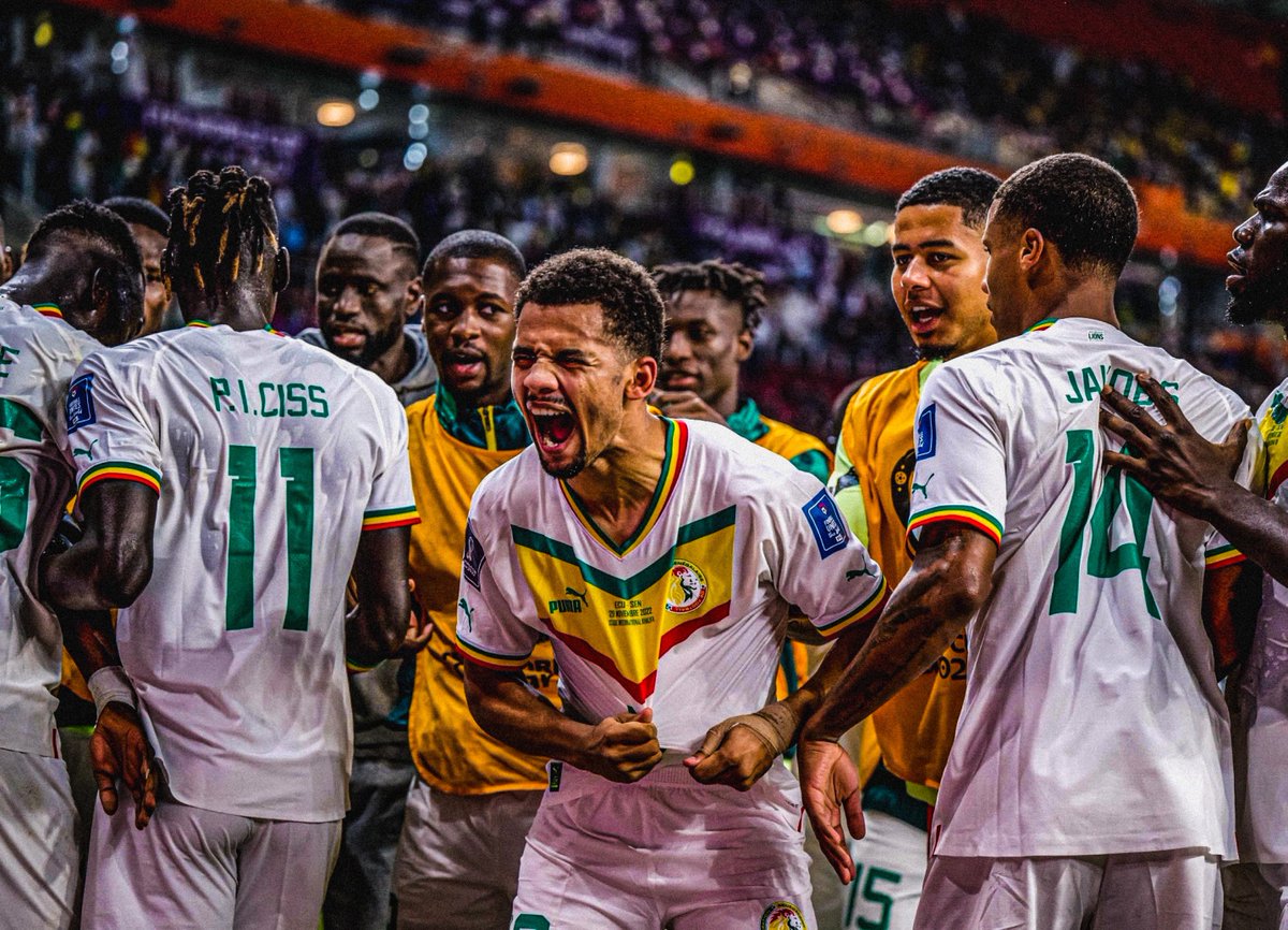 ActuFootAfrique's tweet photo. Bravo au Sénégal pour leur parcours malgré tout ! 🇸🇳👏🏽 https://t.co/pXuvkAXuxt