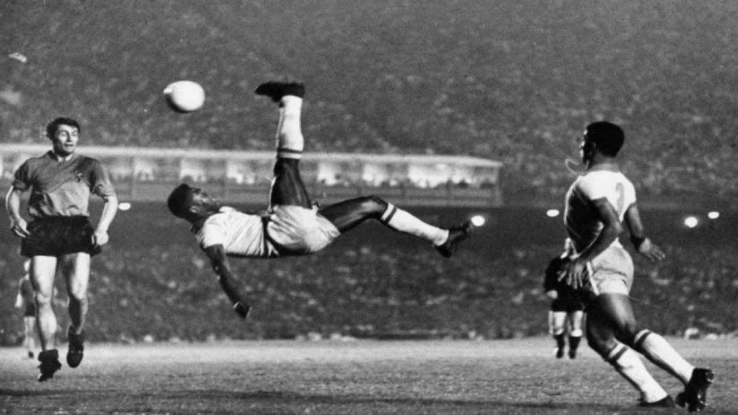 “Football is played on the field, but sometimes we pretend to know how to fly." 
—<a href="/Pele/">Pelé</a> #WorldCup