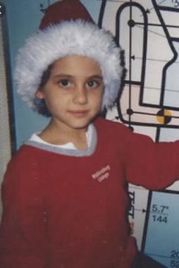9395safe's tweet photo. baby arimin in red 🥹 https://t.co/NQvDx7kQpH