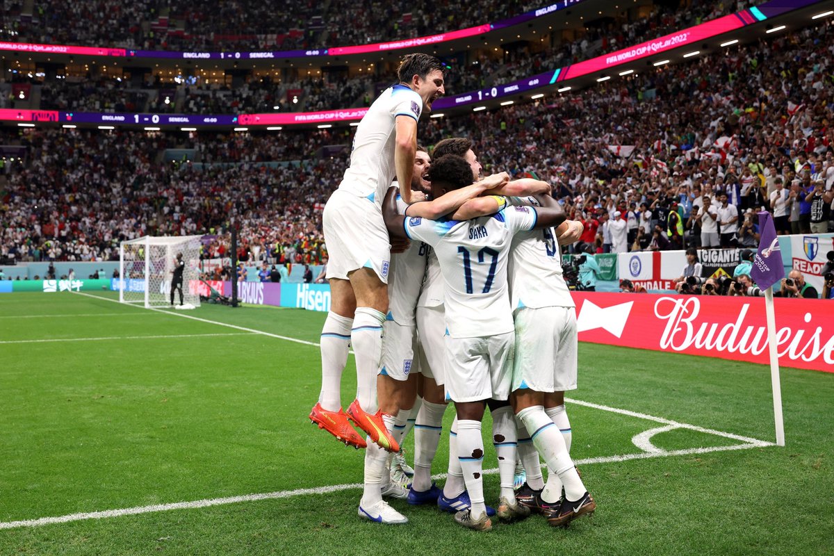 HarryMaguire93's tweet photo. 😁🏴󠁧󠁢󠁥󠁮󠁧󠁿 @England https://t.co/rB7VA56YOm