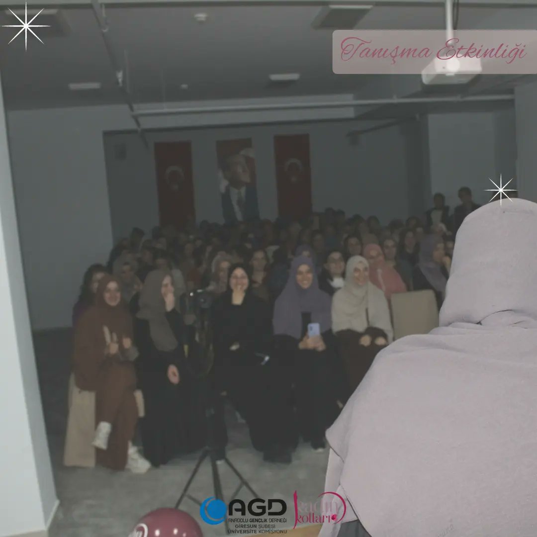giresunkadinuni's tweet photo. Esma Serhat Hatun Kız Yurduna özel tanışma programımız gerçekleştirildi.
Programa katılan hanım kardeşlerimize teşekkür ederiz 💐 https://t.co/8TIhsRbzxS