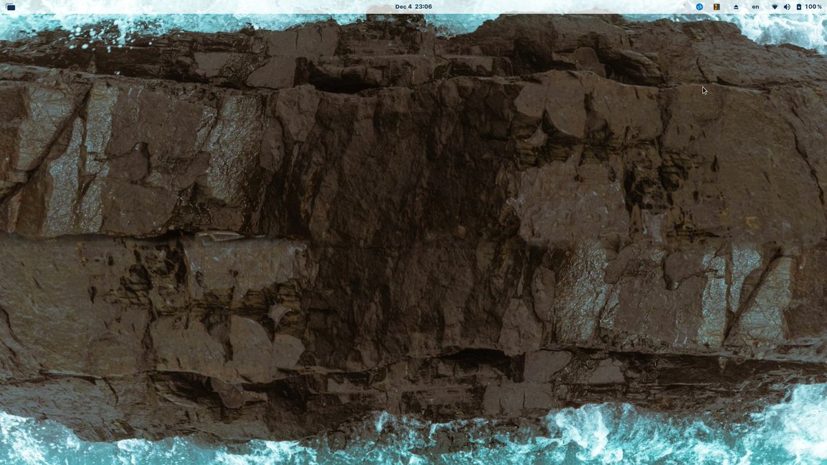 Today it's 9 months since I've adopted this stunning image from <a href="/farhannsrdn/">ʜ ᴀ ɴ</a>. Since then it's my laptop wallpaper (on two monitors). This photograph is BOLD, I could write several pages about it. See the full beauty of it at this link: app.pentas.io/assets/0x3aFa1…
👋 ser Han!