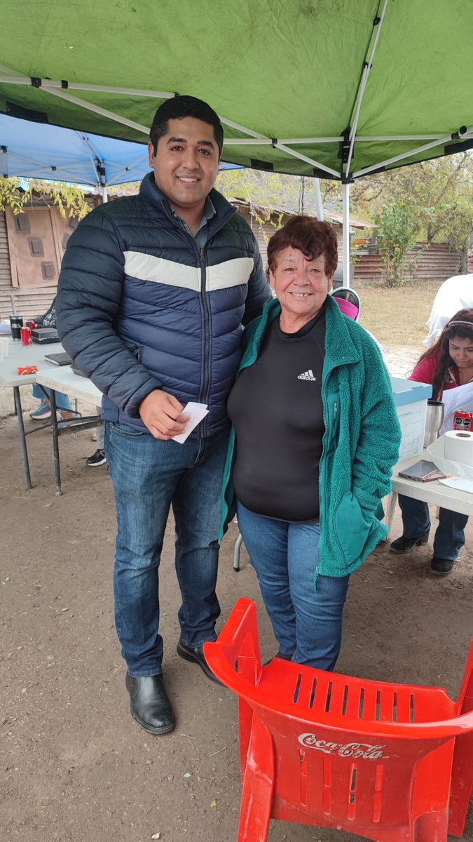 Participando en el proceso interno del <a href="/PRIPNegras/">PRI Piedras Negras</a> que encabeza <a href="/emmanuelfloresf/">Emmanuel Flores</a> <a href="/normaltrevino/">Lic. Norma Treviño</a> <a href="/memo_ruiz_g/">Guillermo Ruiz</a> <a href="/PelanchaC/">Pelancha Chapa</a>