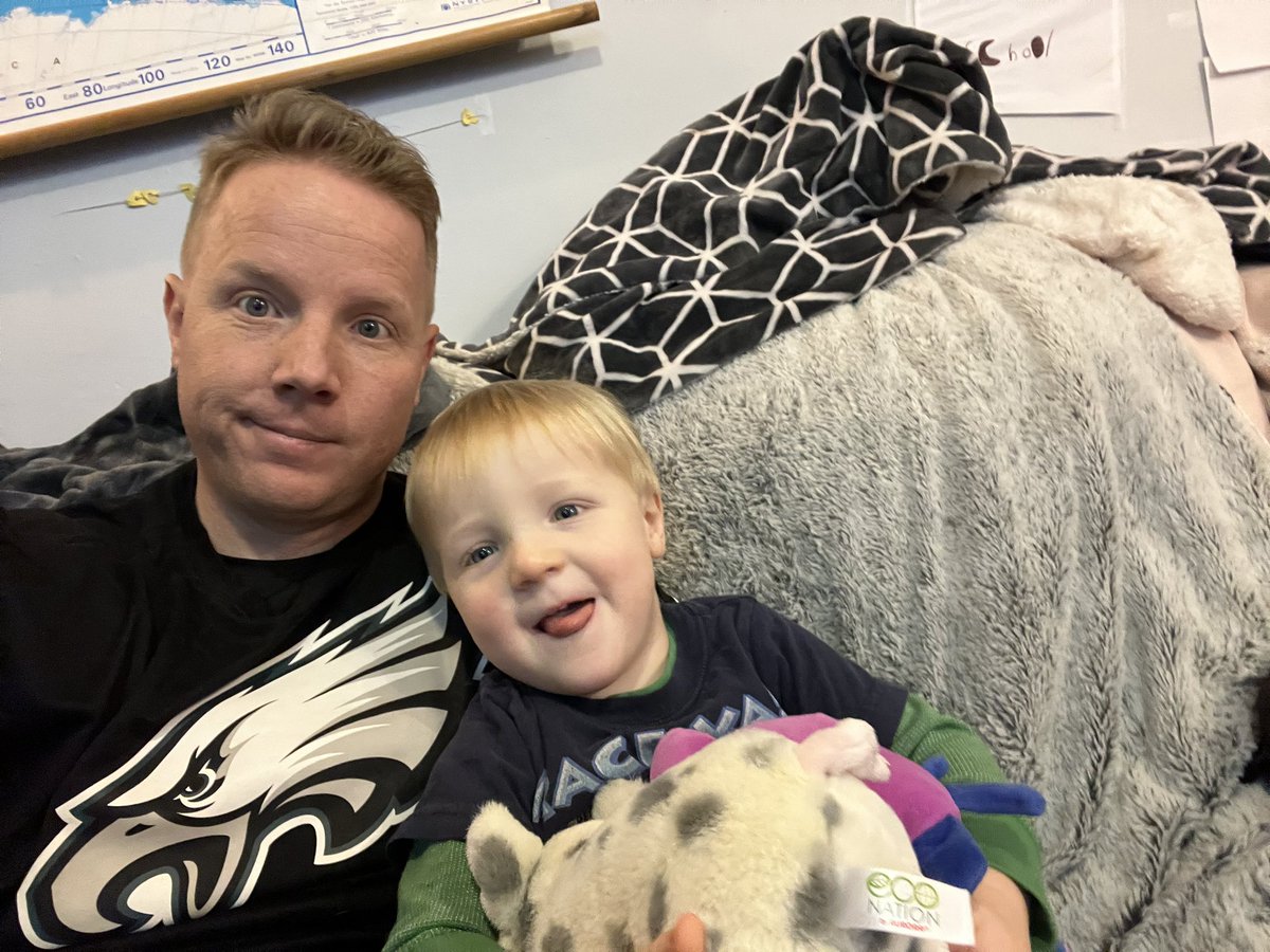 Watching with the real King Henry. #FlyEaglesFly