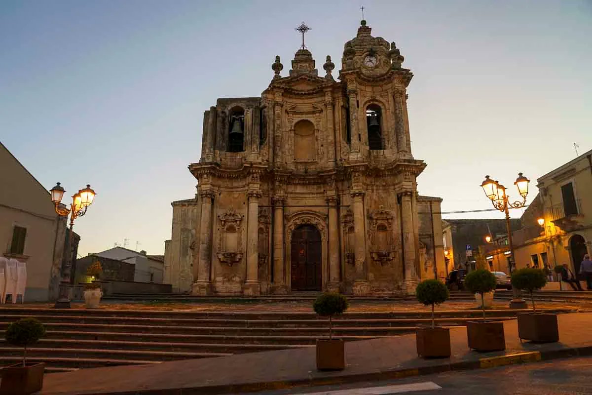 The Crowded Planet tweet media