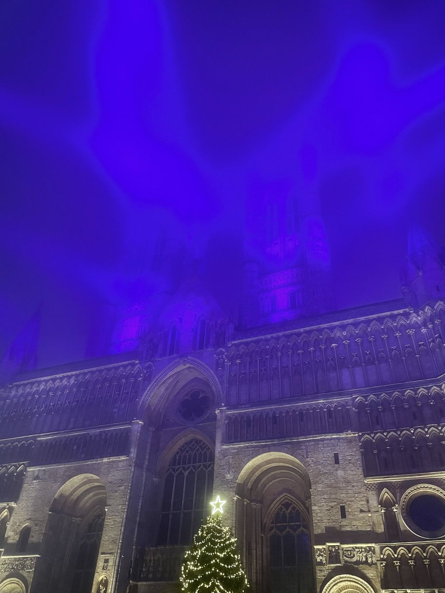 What a weekend!! From running the <a href="/BBCRadioLincs/">BBC Lincolnshire</a> stand at @lincolnxmas to being reunited with <a href="/KarlMovie/">Karl Bird</a> on Pirate Gold. I need a good sleep now!