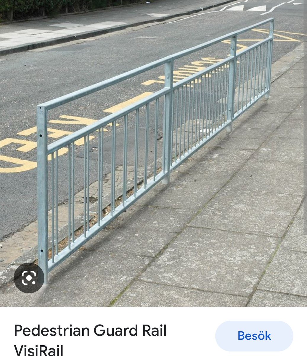 capedonut's tweet photo. @CatrionaSwanson @Sc4224 @theeyecollector Guard rail is something like this in the UK? https://t.co/qBL8wCzH6A
