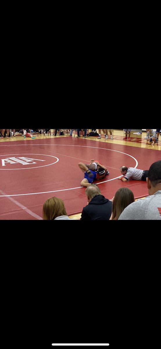 TravisMbuya's tweet photo. Bit late but went 3-0 at my first wrestling meet of the szn. Let's get it!! 💪🏾💪🏾 https://t.co/UjY9GlhOmI