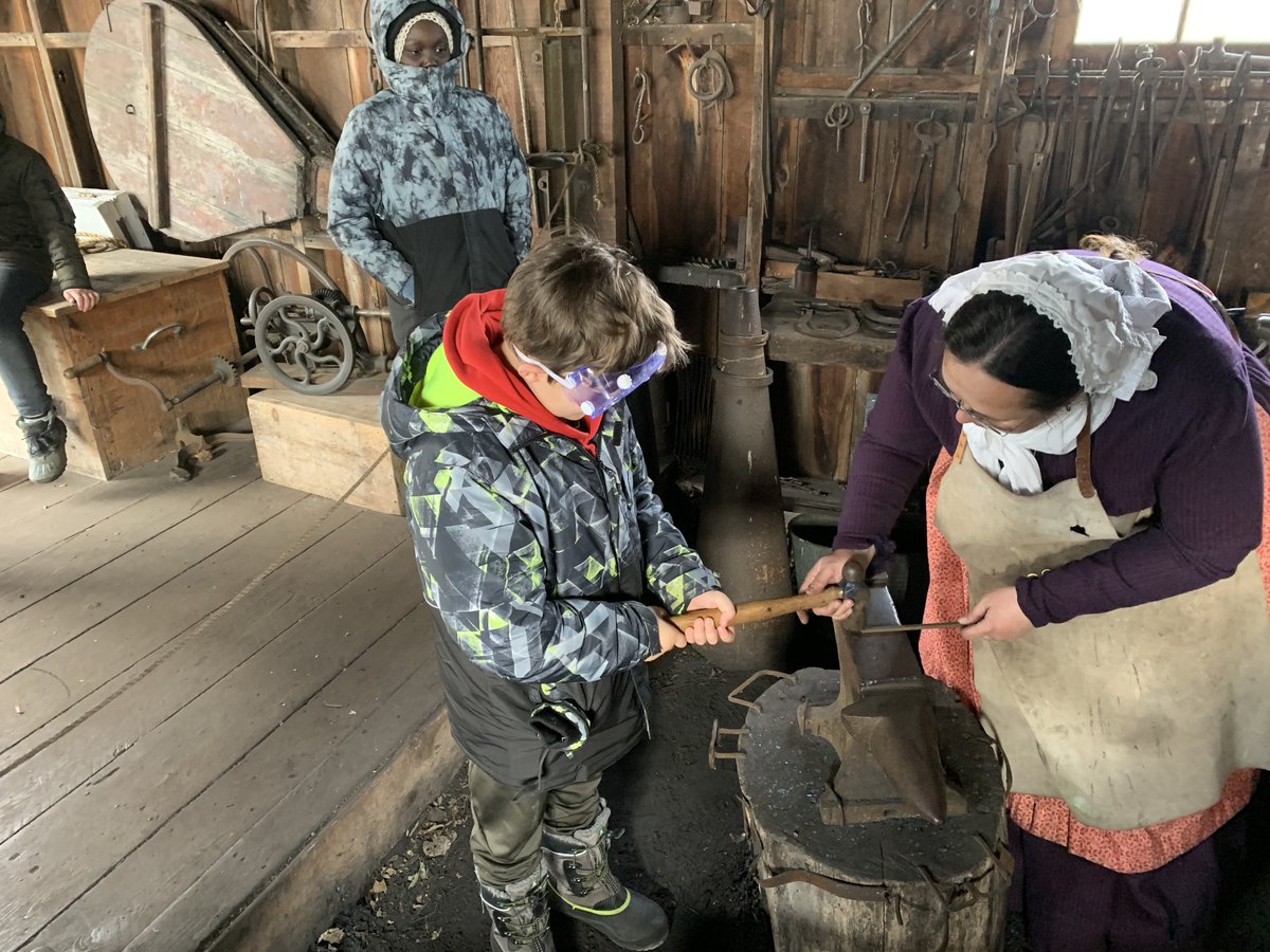 Roseville 4/5 students spent the day at John R Park Homestead, getting 1st hand experience with Pioneer life. <a href="/RosevillePSWind/">Roseville School</a> <a href="/gecdsbpro/">GECDSB PR</a>