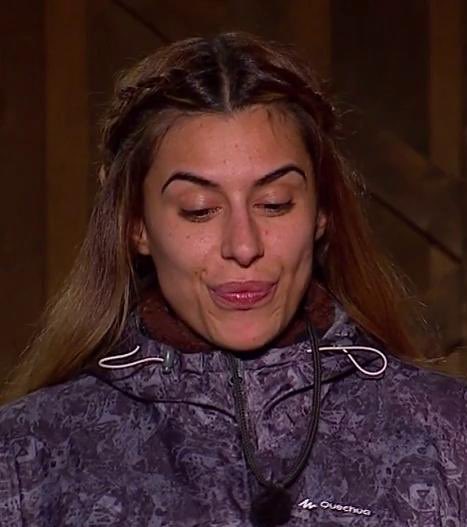 Quereis que sea Bea:la que salga el miércoles.
MG ❤ SI 
RT 🔃 NO 
 #PesadillaDebate13