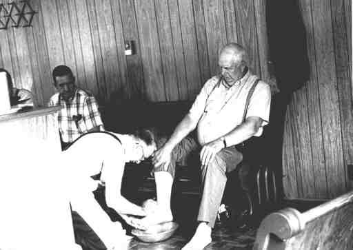 Footwashing service of Elder Jennings Short of the Stoney Creek Primitive Baptist Church in Carter County, Tennessee. The practice of Maundy/Footwashing as an ordinance gave rise to the churches being called 'Foot Washing Baptists'