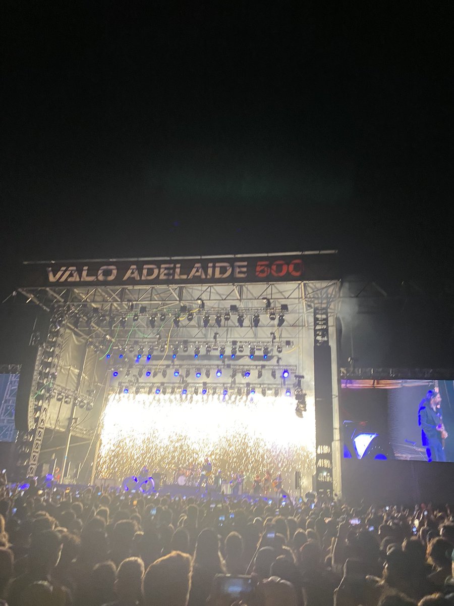 MeggsyD's tweet photo. Well played as always #Adelaide #VALO500 https://t.co/Rj48CdP6lU