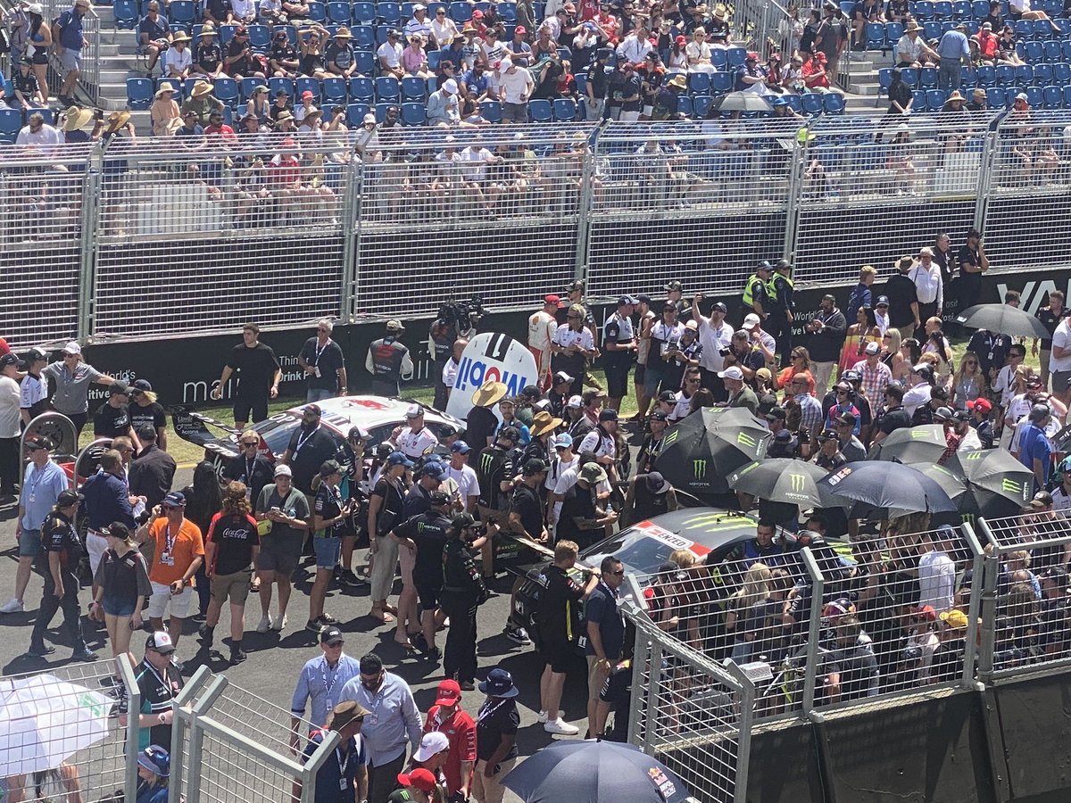 MeggsyD's tweet photo. Well played as always #Adelaide #VALO500 https://t.co/Rj48CdP6lU