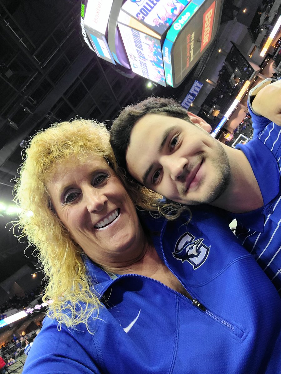 bhoover265's tweet photo. From Bearcat Green to Creighton Blue - always love our basketball family.. #gojays https://t.co/0AKLAnjMOO