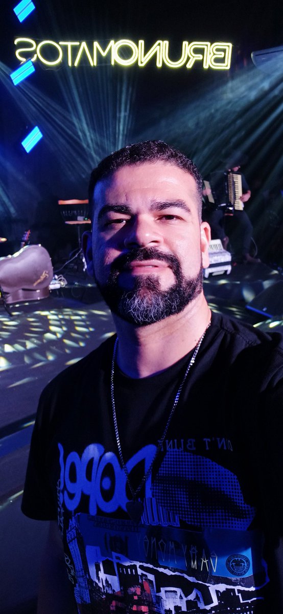 LuhFonseca's tweet photo. Gravação do DVD do meu irmão Bruno Matos #brunomatos #resenhaclassea https://t.co/soaZHixNWS