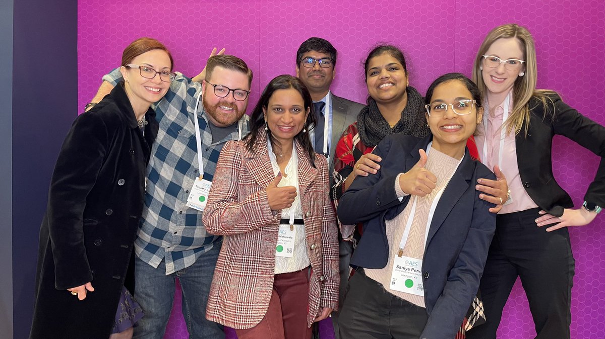 prasanna252's tweet photo. @NeuroUky gang at the best booth #EpilepsyAwareness at #AES2022 !@UKYneuroscience @PervinSaniya @Zabeen_mahuwala @PervinSaniya @BojarskiLauren @bensalem_owen @VaVol007 @ranivasireddy22 https://t.co/uMEVBQfFP2