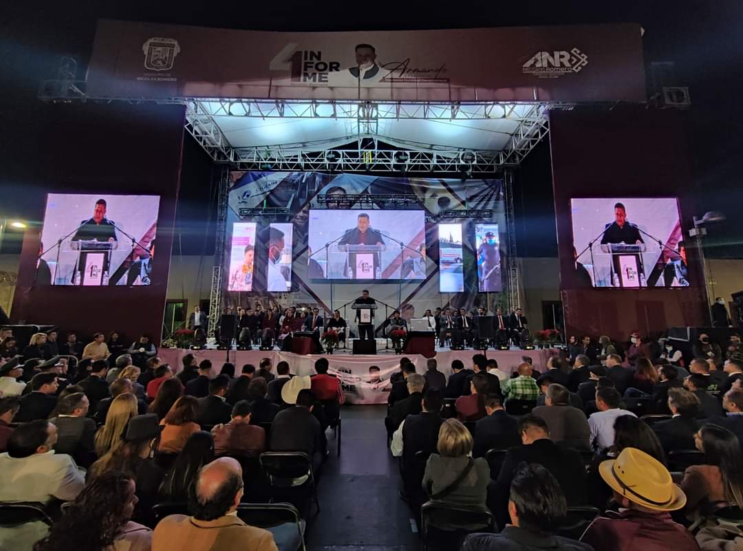 ArmandoNLop's tweet photo. Desde el corazón de #NicolásRomero, anoche informamos sobre las principales acciones de este año para consolidar la transformación de nuestro municipio, de la mano con ustedes, vecinas y vecinos. #PrimerInformedeContinuidad
#Armandola4T https://t.co/ePOaRfHaqt
