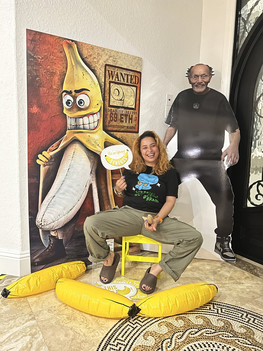 We love you and do it for you !!!!! Shout out <a href="/Thebrooklandss/">The Brookland Smoke Shop</a> <a href="/srpeters/"></a> @SrPetersLAB #bannana #SrBananos #ApeHaterClub #GodHatesNFTees