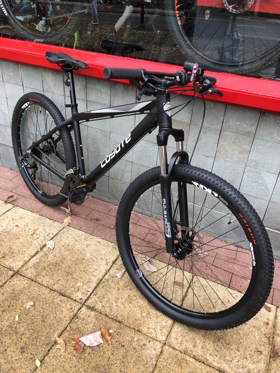 BroadgateCycles's tweet photo. Coyote Pulsar age 11+ years normally £499.99 offer price £369.99 collect in store only. #christmasgiftideas #penworthammarkets #Preston https://t.co/osUI4jbAup
