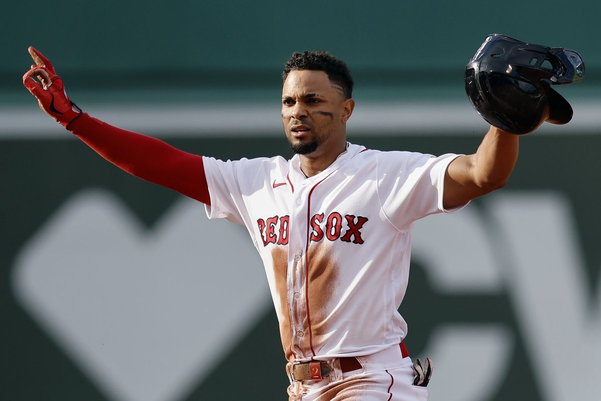 Retweet if you want the #Cubs to sign Xander Bogaerts.