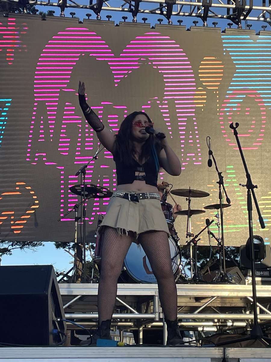 FocusPunta's tweet photo. En #Parque El Placer la @MaldonadoUY está desarrollando la #Puntafest desde el mediodía y hasta la noche con entrada libre y gratuita. #shows #cerveza #foodtrucks #dj #verano23 https://t.co/KQpR0vHMZu