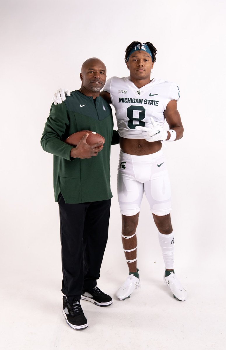 jaelen_smith2's tweet image. Had a great official visit this weekend at Michigan State!! @CoachHawk_5 @CoachFree1906 @Coach_mtucker @KLEINCAINFB @COACHJCLANCY @Perroni247 @RivalsNick