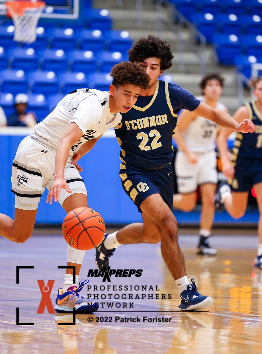SnapPicsSA's tweet image. MaxPreps photographs Clark Cougars vs O’Connor Panthers. The Panthers won 60-57. All images can be seen here: maxpreps.com/photography/ga…