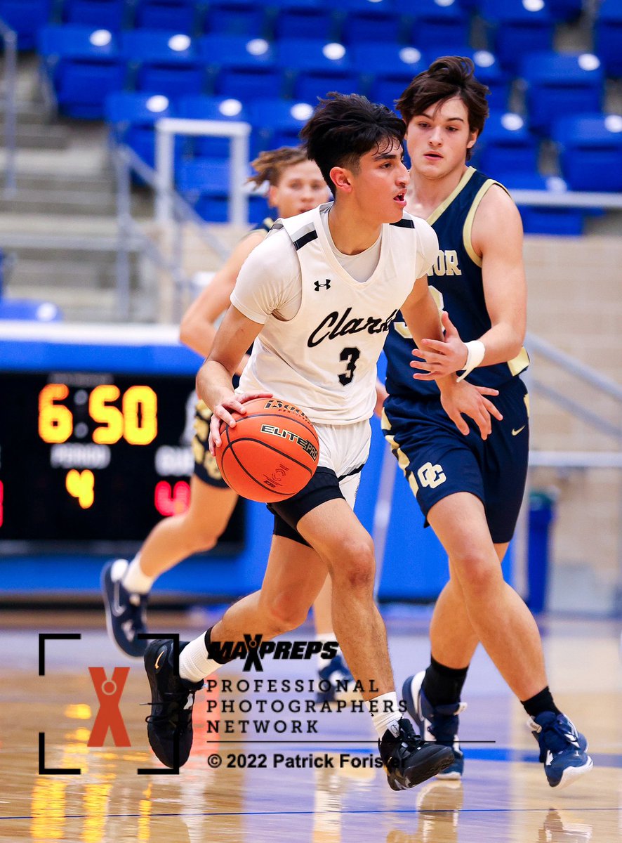 SnapPicsSA's tweet image. MaxPreps photographs Clark Cougars vs O’Connor Panthers. The Panthers won 60-57. All images can be seen here: maxpreps.com/photography/ga…