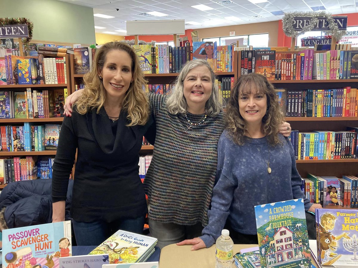 TMeshuggenahs's tweet photo. Kenny @booksandgreetings in Northvale, NJ, knows how to host a group booksigning!
.
He made posters, gave out flyers, and sent out newsletters announcing the first Book Meshuggenah Booksigning.
.
The place was packed!
,
The store has so much more than books.  Stop by if you can. https://t.co/yZytSCC5OQ