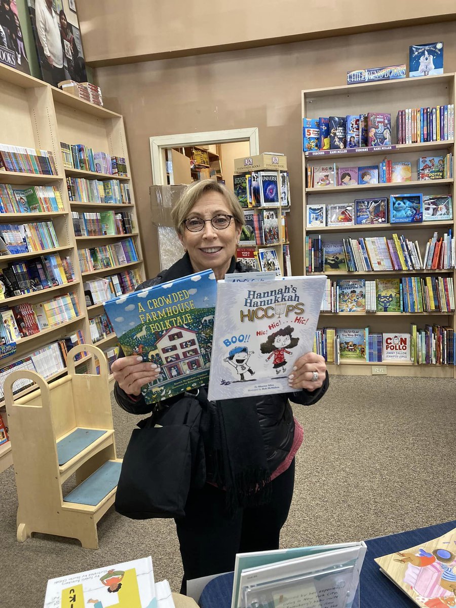 TMeshuggenahs's tweet photo. Kenny @booksandgreetings in Northvale, NJ, knows how to host a group booksigning!
.
He made posters, gave out flyers, and sent out newsletters announcing the first Book Meshuggenah Booksigning.
.
The place was packed!
,
The store has so much more than books.  Stop by if you can. https://t.co/yZytSCC5OQ
