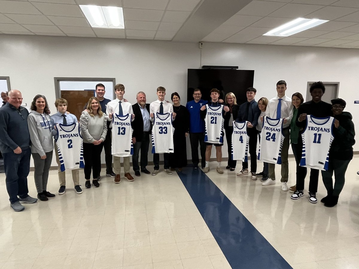 One of our favorite traditions &amp; most heart felt is the senior jersey presentation by our parents! Thank you seniors &amp; thank you parents for raising such wonderful young men &amp; for allowing us the opportunity to coach  your son! 🤞🙏 💙 #FESTINALENTE