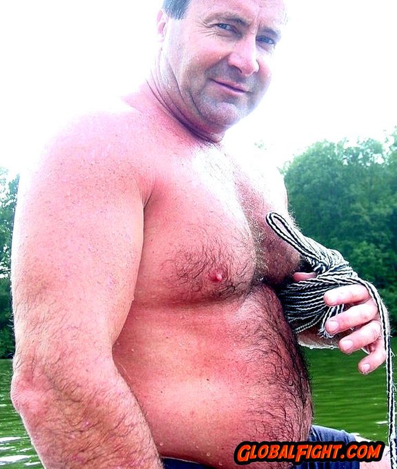 1 pic. Beefy Hard Lake Daddy VIEW THE VIDEO from this shoot on his page https://t.co/QKEcgtKNV0   --