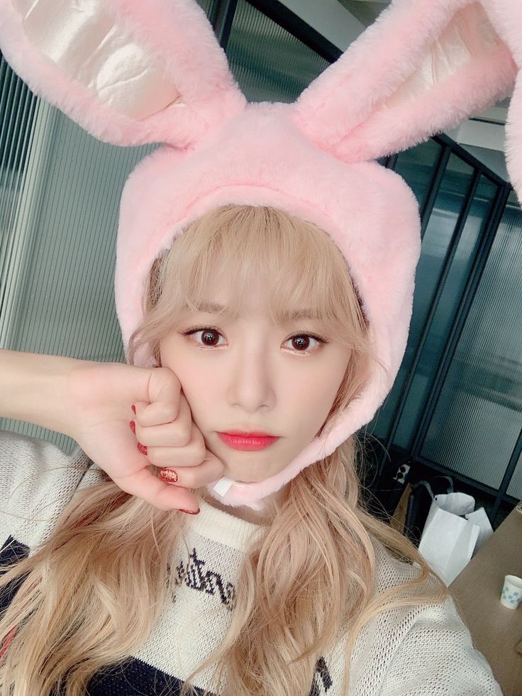 jiusungthinker's tweet photo. hey~

#HAN #JIU #Dreamcatcher #StrayKids    #한 #지유 https://t.co/pGz4armP95