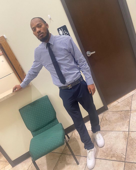 I&rsquo;m thankful for even the smallest things 💙🎉🎂♐️ I had a wonderful day! Happy 24th to again before I call<a href="/tag/merrychristmas"class="tags"><span>#merrychristmas</span></a><a href="/tag/happyholidays"class="tags"><span>#happyholidays</span></a>