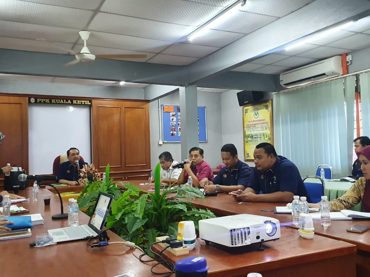 LPP_Kedah's tweet photo. 05/12/2022 (Isnin) | Bengkel dan Taklimat  MAT PP- pengendalian Cawangan Hal Ehwal Pendaftar LPP Kedah. 
Untuk sesi kali ini melibatkan Zon 2 iaitu sebanyak 5 PPK yang terlibat PPK Kuala Ketil,PPK Baling, PPK Sik,PPK Gurun dan PPK Sg Petani. https://t.co/gT3FBZq78X