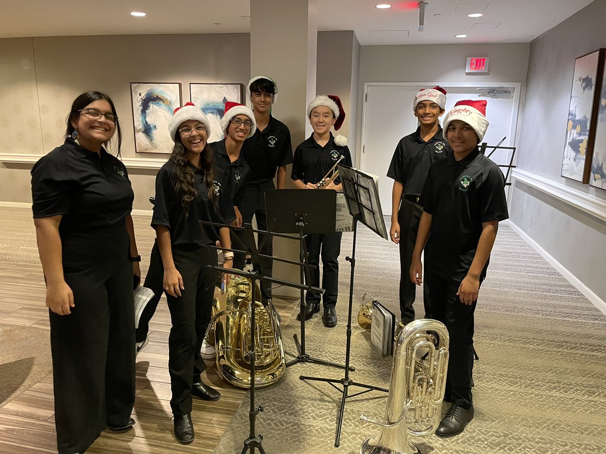 cmsdragonband's tweet photo. CMS Band students spent some time this evening spreading holiday cheer to the residents of Harbor Chase. Great job! @Carroll_Middle https://t.co/57SjtX8Evf