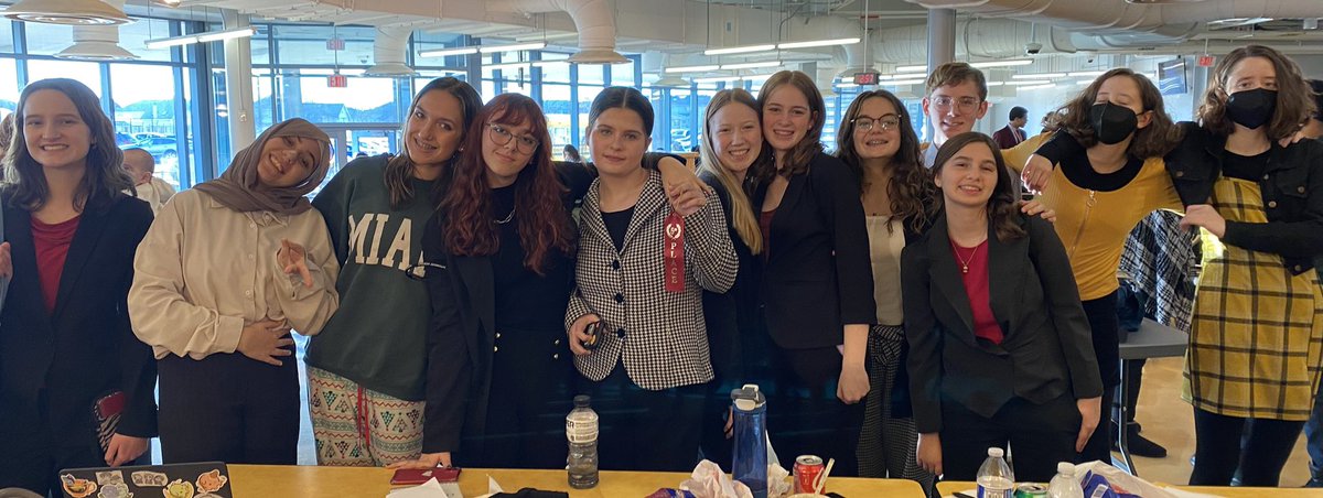 VJASpeechTeam's tweet photo. D230 TBolt Invitational was a great success—so many teams! Congrats to our very own Sam Dillner INFO Finalist 🏅and Laura Soprych DEC 5th Place Next In 🏅 Great team effort in all events- way to go! 🎉 https://t.co/QGCyttE1FP