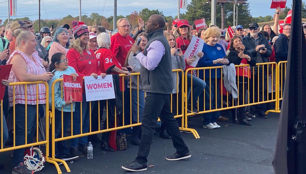 Nilsaalvarez's tweet photo. Thank you, Madgie & #TeamHershel for inviting me to share a little bit of the love & prayers coming from our GA Hispanic Pastors who have come out to support Hershel Walker for US Senate.๐ซถ๐ผ๐บ๐ธ #VoteLife #VoteSchoolChoice #VoteAmericaFirst #VoteHershelWalker @ralphreed https://t.co/gQaRXbJk1A
