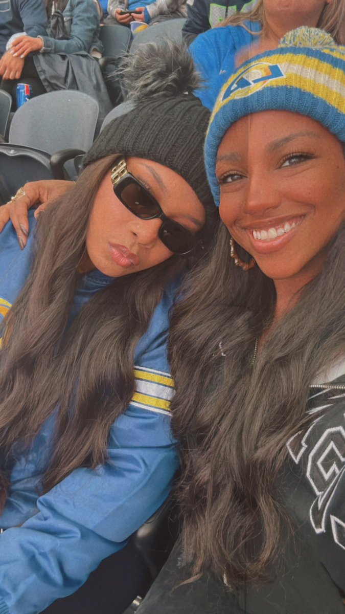 Sdawsonnn's tweet photo. #RamsHouse https://t.co/oIe1OND2WZ