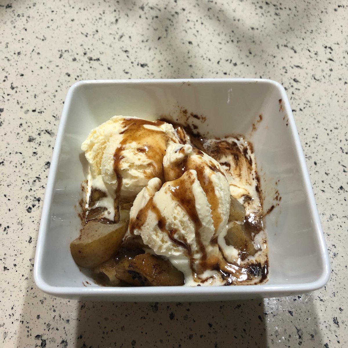 After40Fit's tweet photo. Baked Pears topped with Vanilla Ice Cream 🍨 Deliciousness 😋 such a great dessert! 

#mealprep #eatclean #dessert #holidays #healthychoices #foodporn #foodgasm #goals #motivation #fitlife #fit #health #beautiful #life #inspire #healthy https://t.co/h7dKUi3HUV