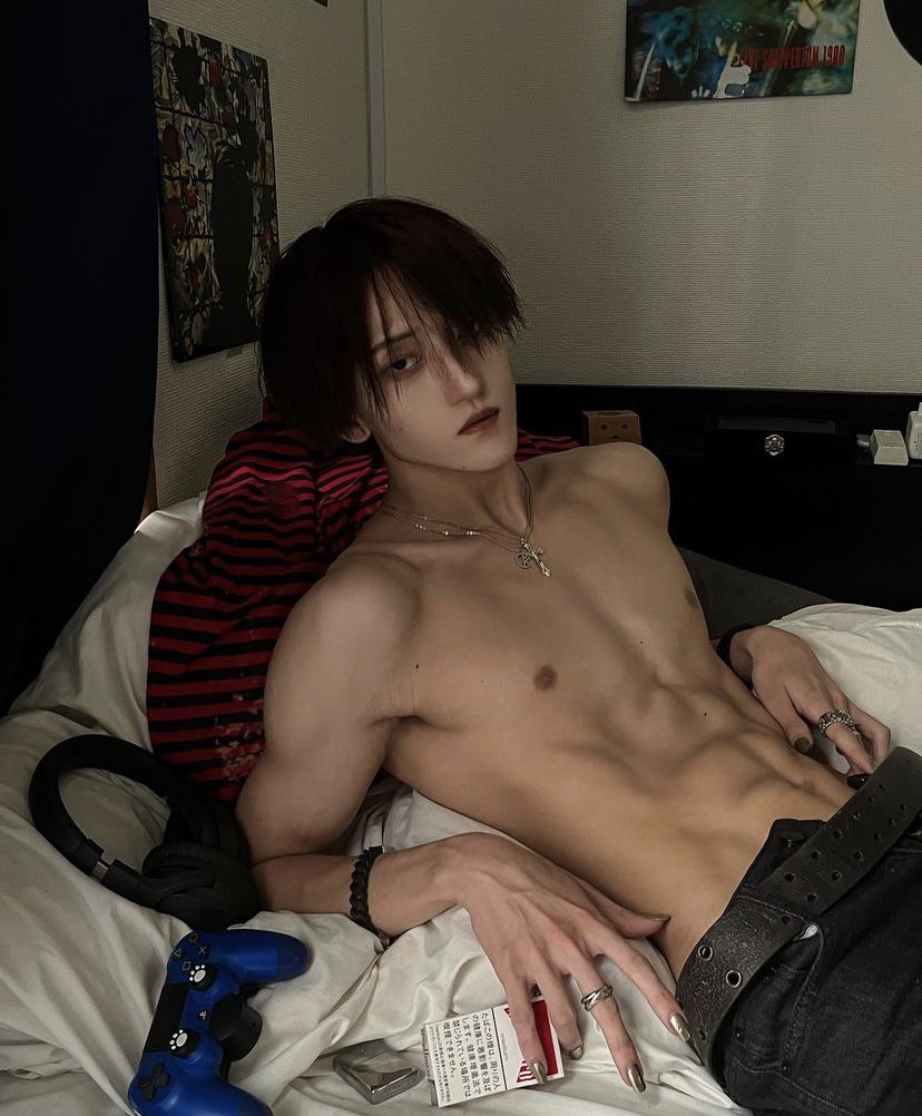 blossomkeiji's tweet photo. ⠀⠀ ⠀⠀
𓄼 ࣪𓂃 ִֶָ 𝒦𝔢𝔦𝔧𝔦’𝔰 𝘱𝘰𝘴𝘵 ٬٬ ⚠︎ ᵎᵎ
── you call the shots, babe
i just wanna be yours
#seductivehq
⠀ https://t.co/GrLsldbJSR