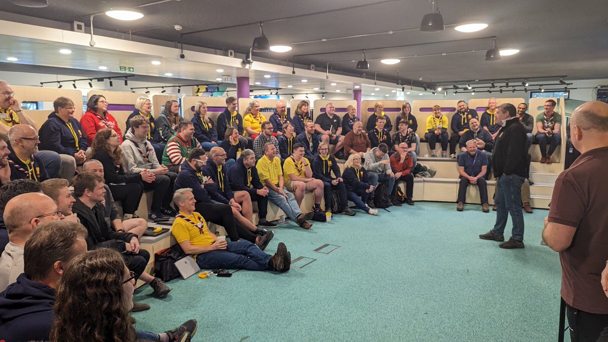 jackcaine's tweet photo. Busy and productive weekend with the @scouts UK Leadership Team at Gilwell Park! We also met the @UKContingent CMST and thanked them for all their work towards going to the @WSJ2023! A big thanks also to @CFozzyFoster for our tour around Kings Cross! #skillsforlife https://t.co/SBGbjRheGP
