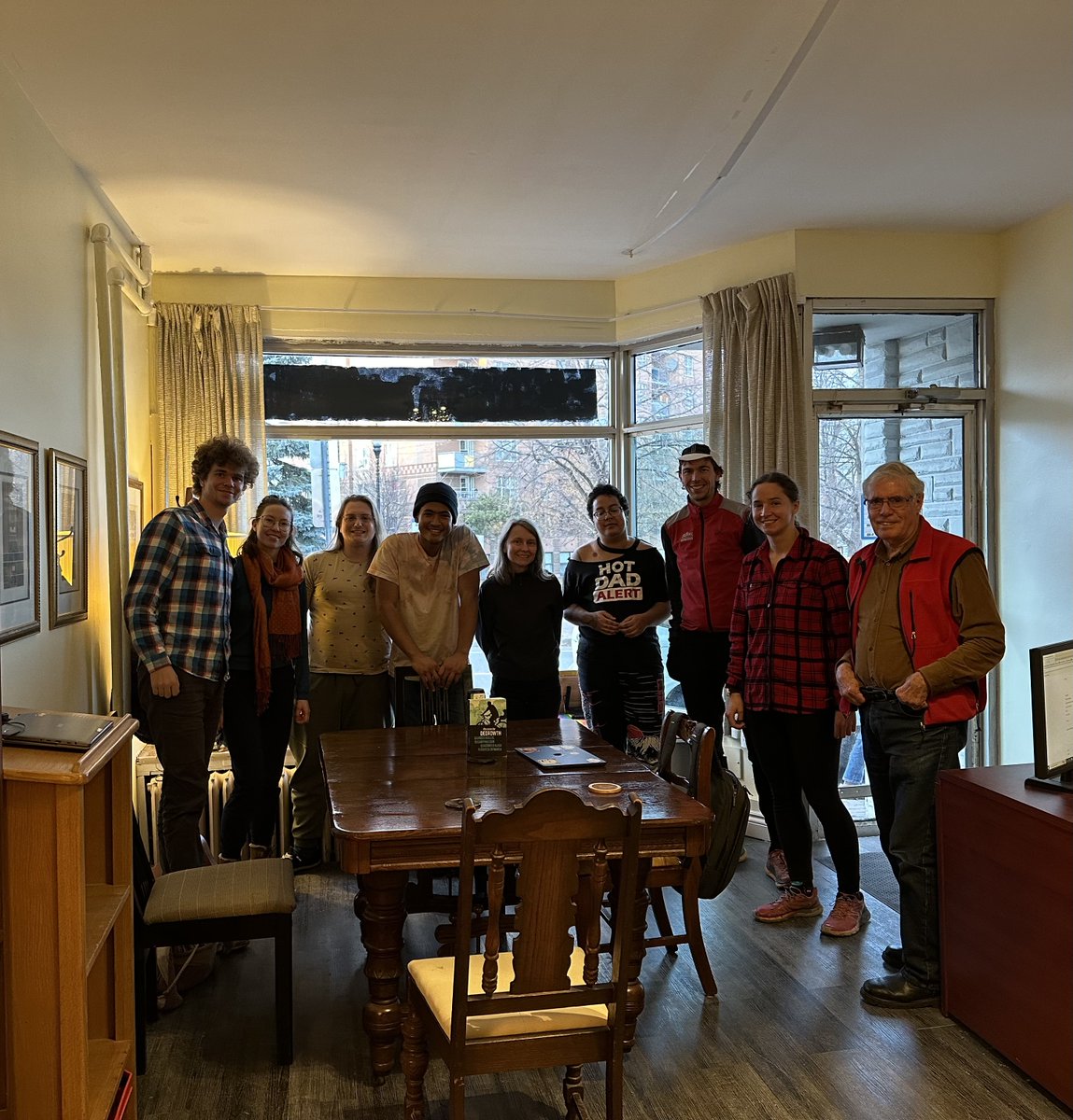 snails_collect's tweet photo. Lovely degrowth gathering this afternoon at @TransOttawa (thanks again for the space!). We discussed strategies for mobilization and came up with a few different ideas for future action. We'll keep you posted :) https://t.co/ZENqzK02tP