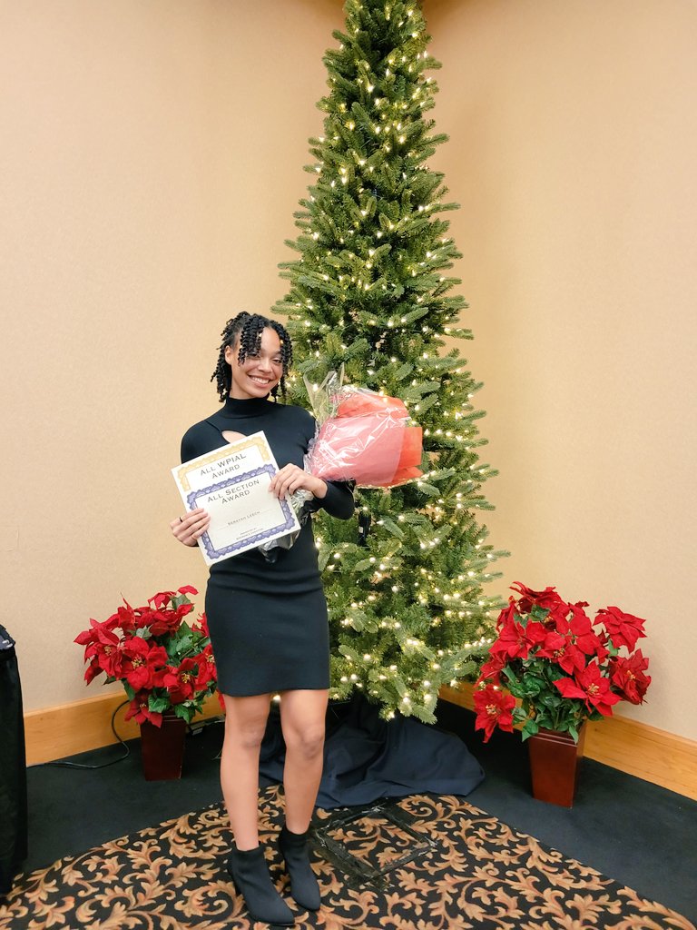 SerayahLeech's tweet image. Great time being with my teammates tonight at the WPIAL banquet. Thankful to be selected All-Section &amp;amp; All-WPIAL  ❤️🤍

#mlts @USYouthSoccer @PrepSoccer @ncsa @pghsoccernow