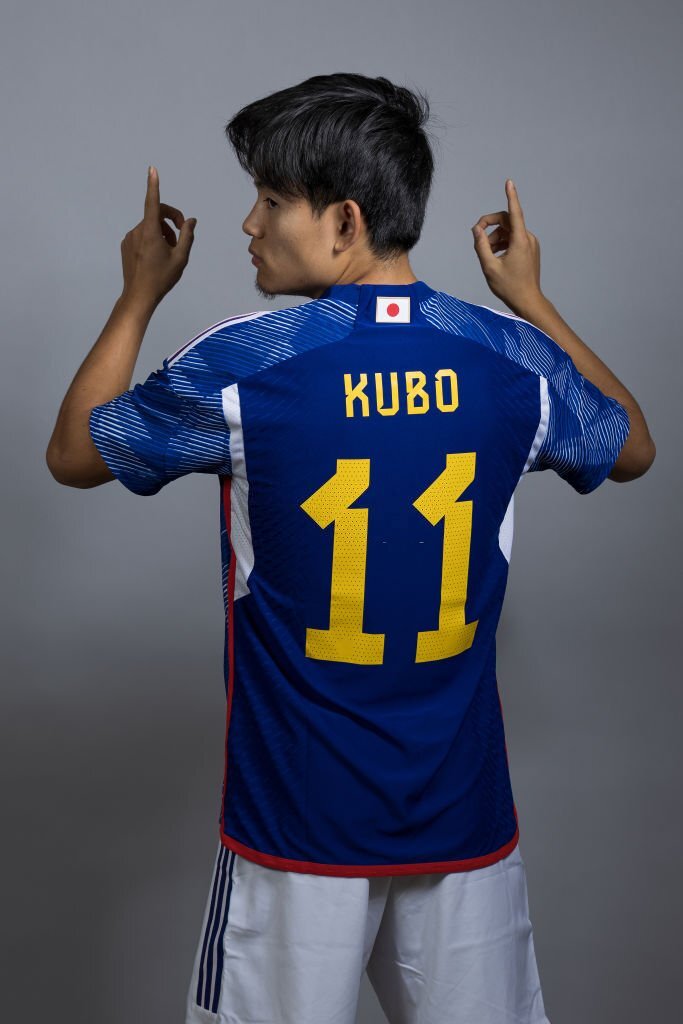 fodboldword's tweet photo. Takefusa Kubo, de 21 años, se convirtió en el jugador más joven con el nombre de una figura geométrica en jugar un Mundial.

Superó a Fernando Redondo (25) y a Juan Guillermo Cuadrado (26). Nada, eso.

vía: @japaofcbr https://t.co/PWavzAXjTj
