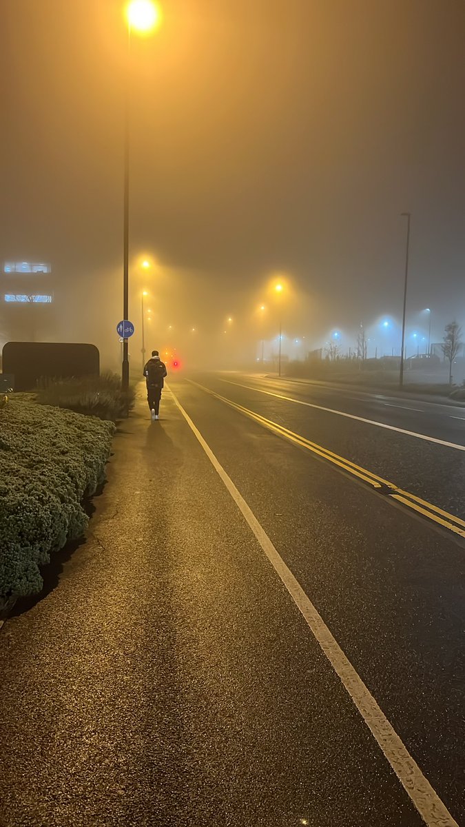 firelight_photo's tweet photo. Both of these were taken on the same day, the first in the morning as the sun tried to break through the fog and the second in the evening. I love how it’s so difficult to tell what time of day it is.

#foggyweather #amateurphotography #firelightphotography2022 https://t.co/8G4yuuhP86