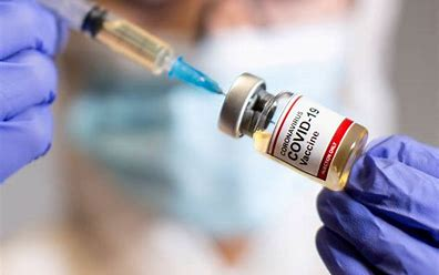 drpaulofariaadv's tweet photo. Quem obriga alguém a tomar um medicamento experimental é CRIMINOSO.
Artigos do Código Penal:
132, expor a vida e saúde em risco.
146, constrangimento ilegal.
147, ameaça.
Se for agente público, some-se ao ABUSO DE AUTORIDADE, Lei 13.869/19:
arts. 30 e 33.
DENUNCIE! REGISTRE B.O! https://t.co/8KvVXo84GG