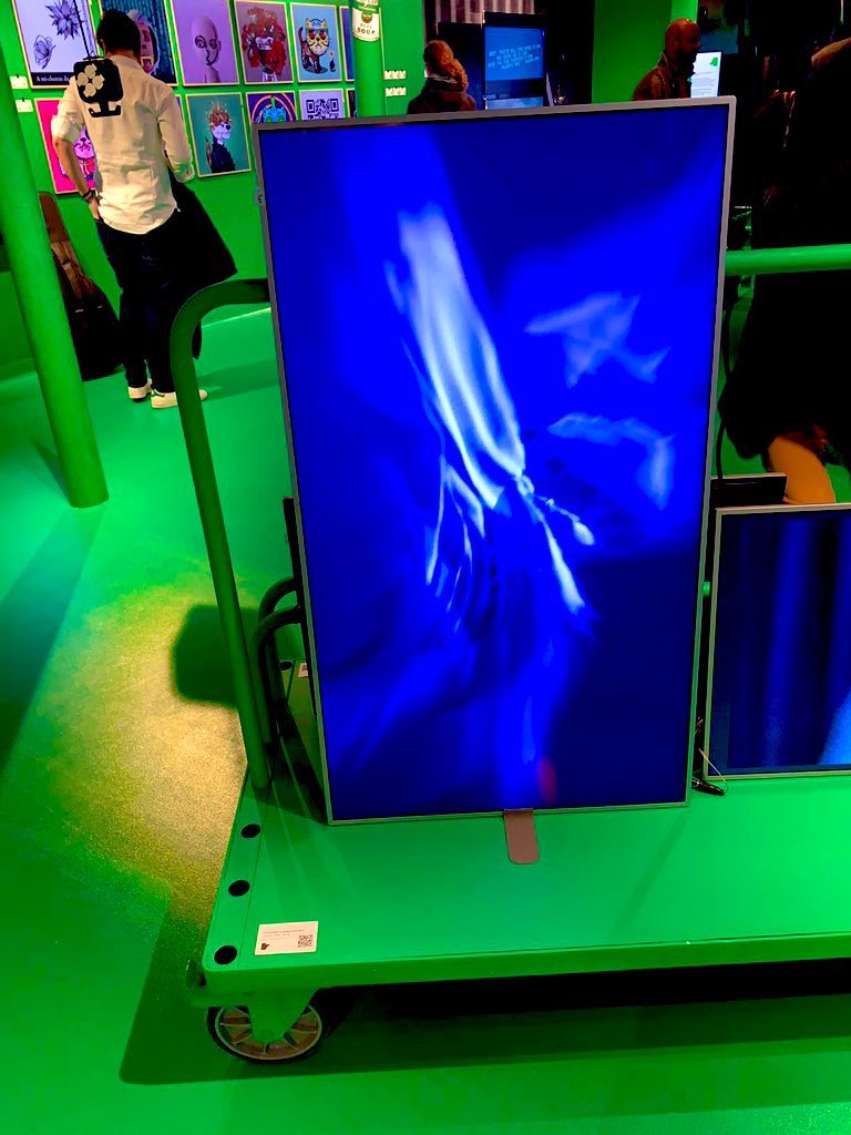 superultrart's tweet photo. Super Ultra Happy!

Latest art collaborations exhibited at the #openscreen “Qu’est-ce qu’on fabrique?” at the @NFTFactoryParis : Vellum and Petey, the roadie platypus

2 styles, 2 very different feelings

1 physical scent with each work

@cityshakestudio x @MulgatheArtist https://t.co/TahmQjFe21